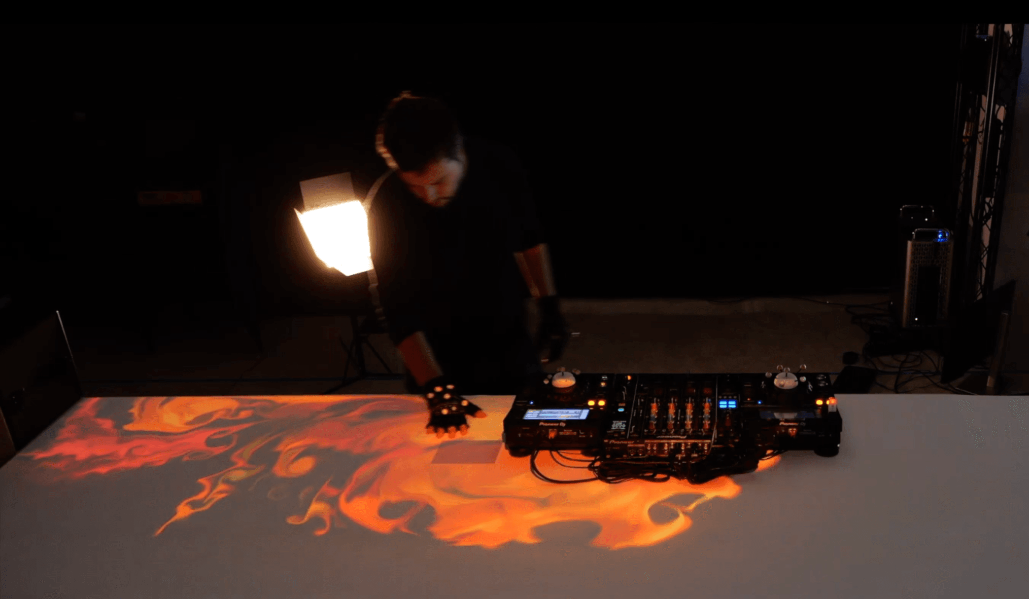 DJESTHESIA: Tangible Multimedia for DJs